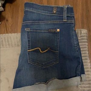 b(air) Mid Roll Short in Rockefeller size 31
